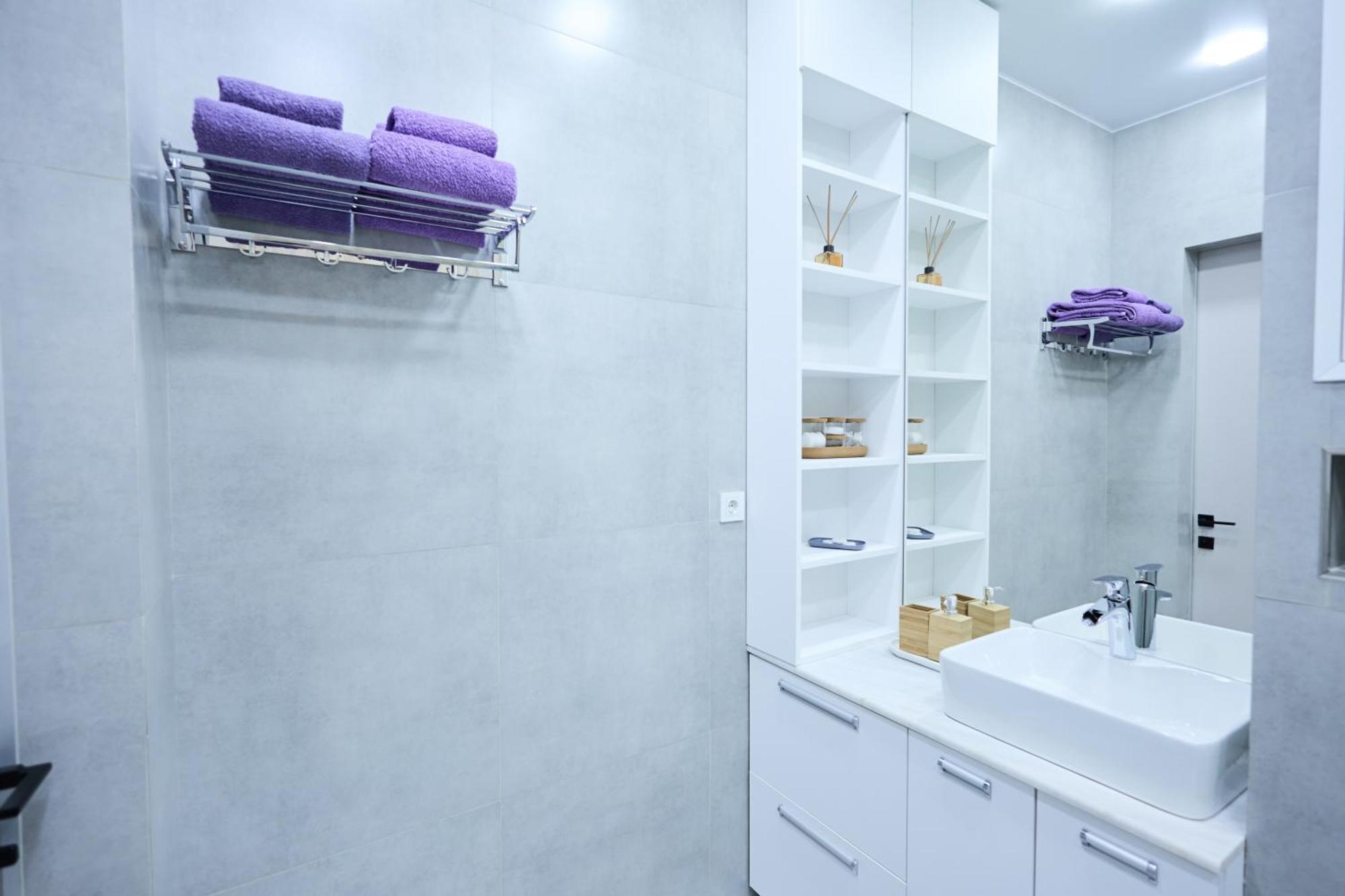 Lovely 1-Bedroom Rental Unit In Downtown Duschanbe Exterior foto